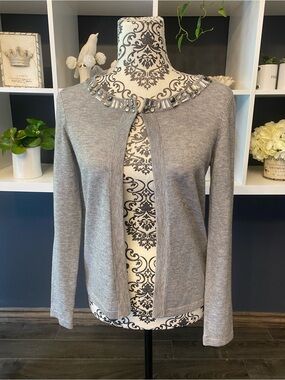 Banana Republic Embellished Collar Grey Top Closure Cardigan Sweater Size Small